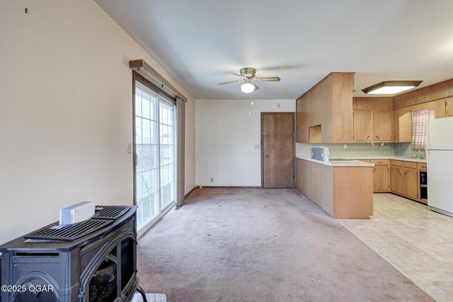 2714 S Minnesota Avenue, Joplin, MO 64804