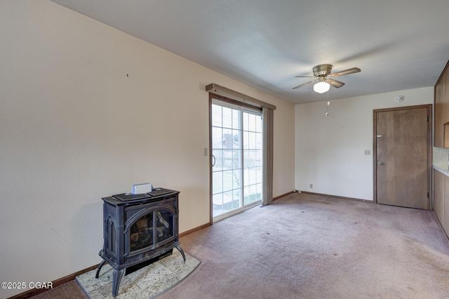 2714 S Minnesota Avenue, Joplin, MO 64804