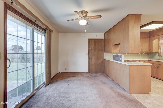 2714 S Minnesota Avenue, Joplin, MO 64804