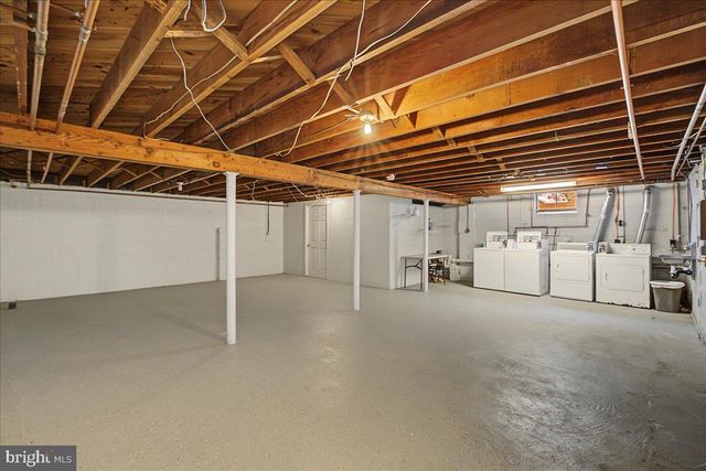 56 LINWOOD AVE, Williamstown, NJ 08094