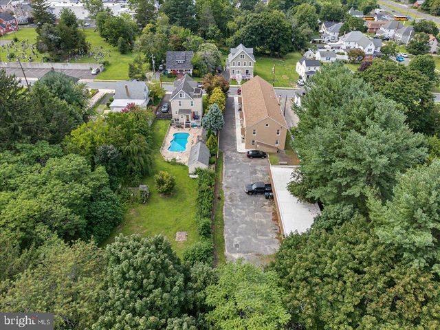 56 LINWOOD AVE, Williamstown, NJ 08094