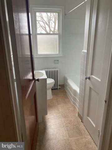56 LINWOOD AVE, Williamstown, NJ 08094