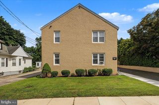56 LINWOOD AVE, Williamstown, NJ 08094