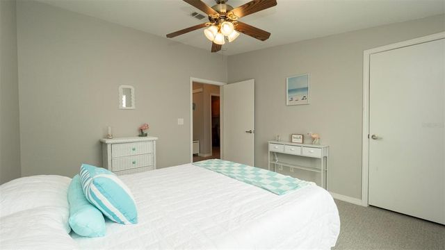 8442 MOHICAN AVENUE, Brooksville, FL 34613