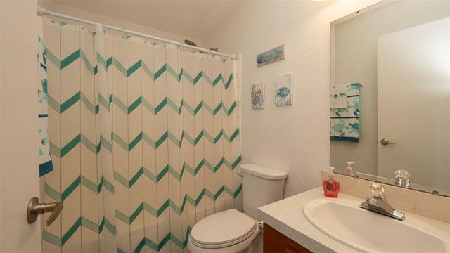 8442 MOHICAN AVENUE, Brooksville, FL 34613