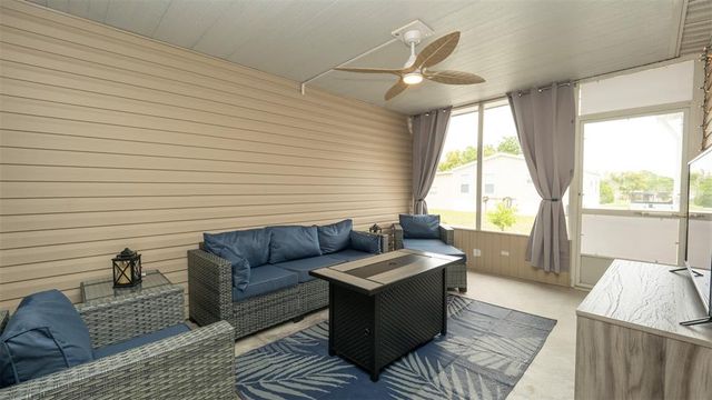 8442 MOHICAN AVENUE, Brooksville, FL 34613