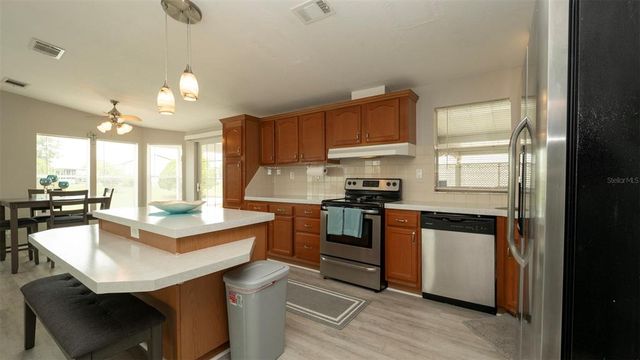 8442 MOHICAN AVENUE, Brooksville, FL 34613