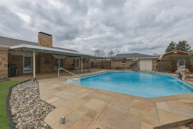 1302 Jeff Davis Dr., Tyler, TX 75703