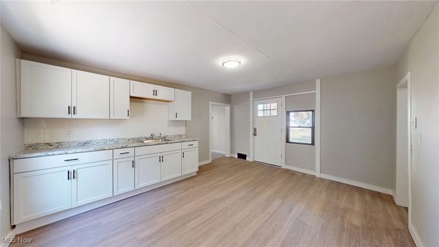 7815 Eve Avenue, Cleveland, OH 44102