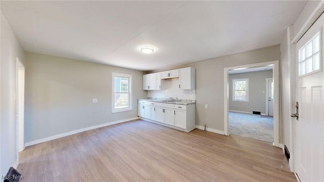 7815 Eve Avenue, Cleveland, OH 44102