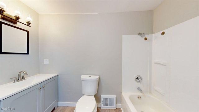 7815 Eve Avenue, Cleveland, OH 44102