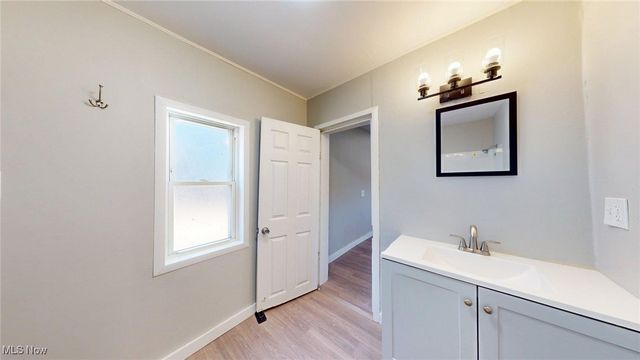 7815 Eve Avenue, Cleveland, OH 44102