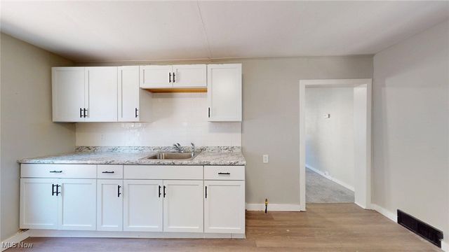 7815 Eve Avenue, Cleveland, OH 44102