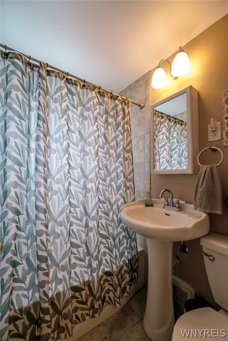 31 Freda Avenue, Cheektowaga, NY 14225