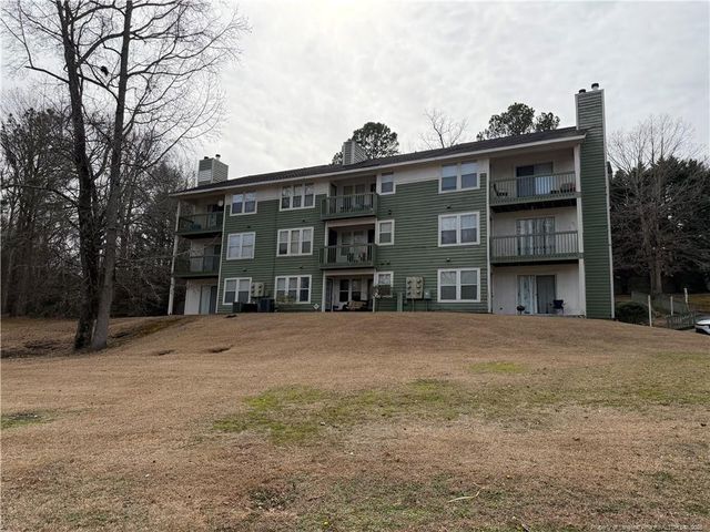1001 Brookhollow Drive 2, Fayetteville, NC 28314