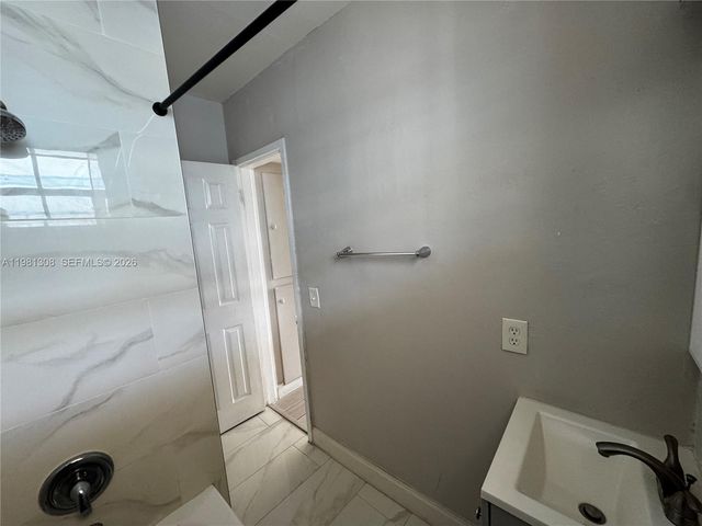 500 13th St 9, Miami Beach, FL 33139