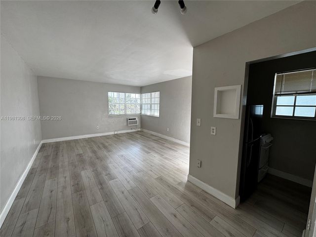 500 13th St 9, Miami Beach, FL 33139