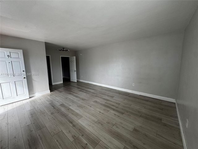 500 13th St 9, Miami Beach, FL 33139