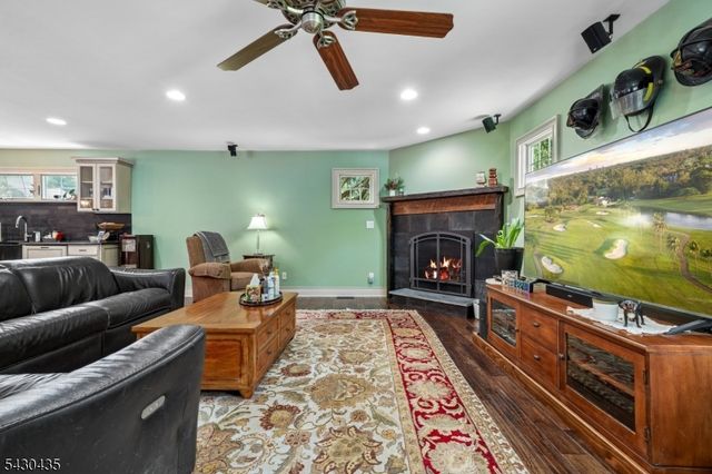 73 The Fairway, Cedar Grove Twp., NJ 07009