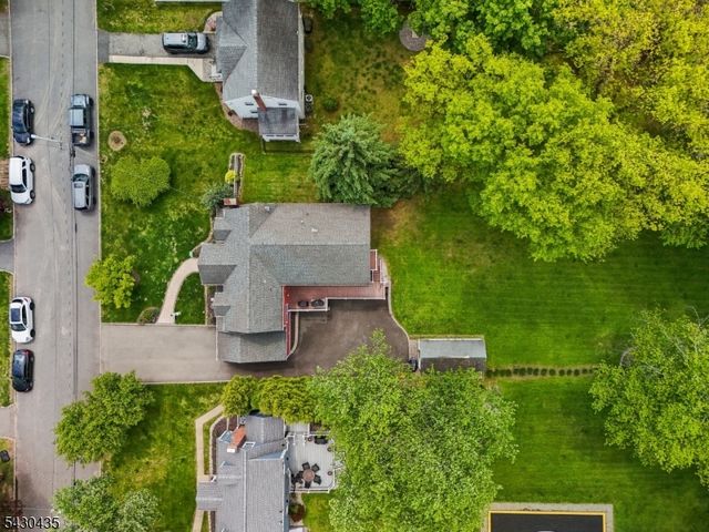 73 The Fairway, Cedar Grove Twp., NJ 07009