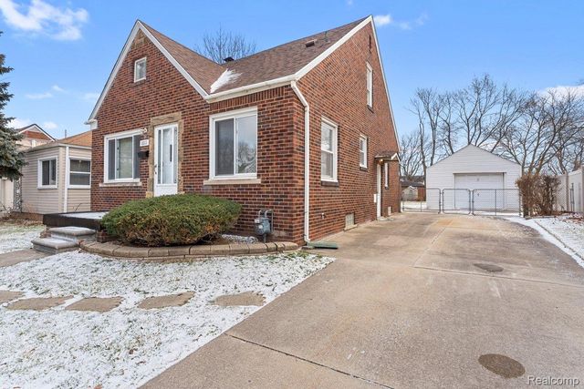 1011 Lafayette Boulevard, Lincoln Park, MI 48146