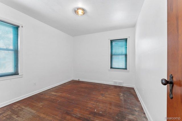 1011 Lafayette Boulevard, Lincoln Park, MI 48146