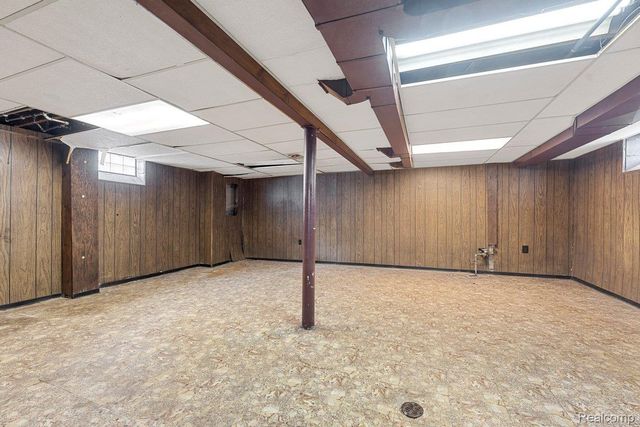 1011 Lafayette Boulevard, Lincoln Park, MI 48146