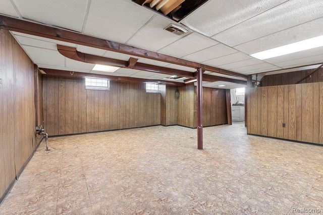 1011 Lafayette Boulevard, Lincoln Park, MI 48146