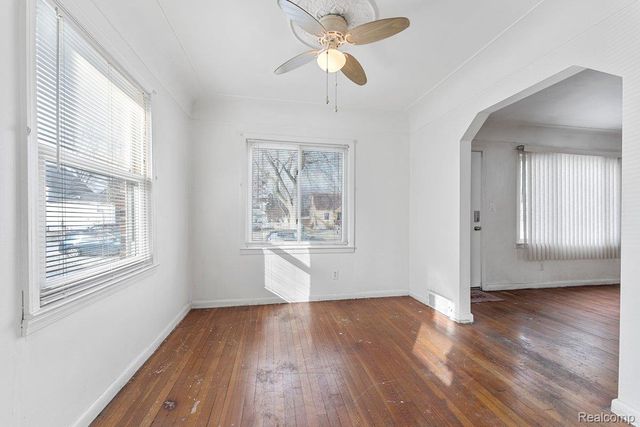 1011 Lafayette Boulevard, Lincoln Park, MI 48146