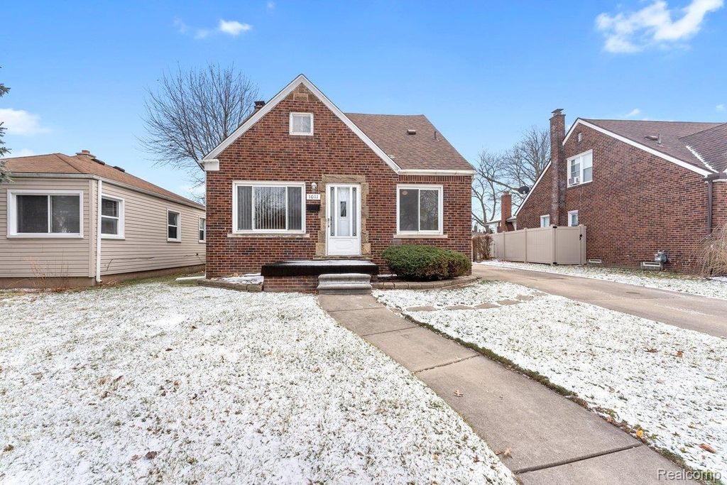 1011 Lafayette Boulevard, Lincoln Park, MI 48146