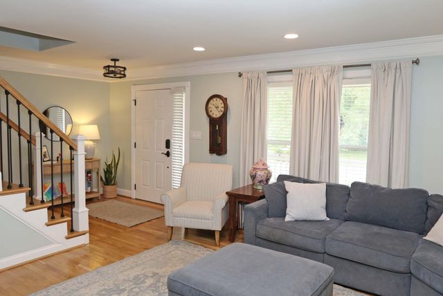 2430 Harrods Pointe Trace, Lexington, KY 40514