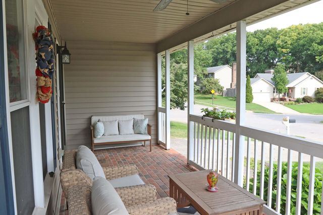 2430 Harrods Pointe Trace, Lexington, KY 40514
