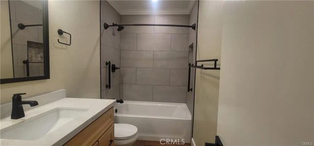 8888 Lauderdale Court 216B, Huntington Beach, CA 92646