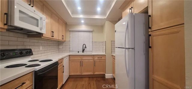 8888 Lauderdale Court 216B, Huntington Beach, CA 92646