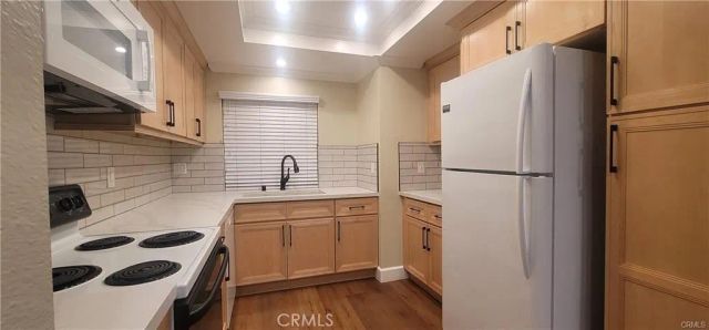 8888 Lauderdale Court 216B, Huntington Beach, CA 92646