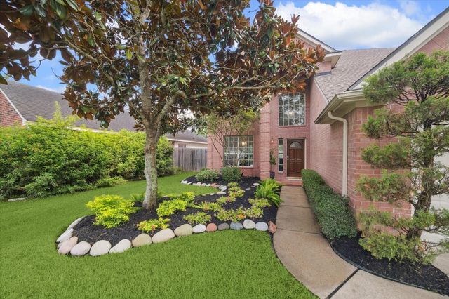 3727 Paigewood Drive, Pearland, TX 77584
