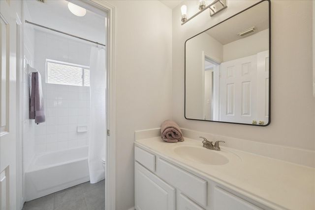3727 Paigewood Drive, Pearland, TX 77584