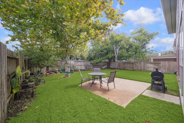 3727 Paigewood Drive, Pearland, TX 77584