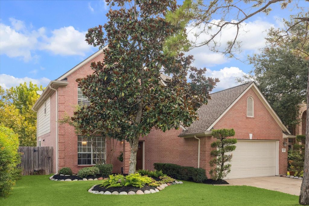 3727 Paigewood Drive, Pearland, TX 77584