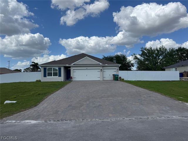 1621 NW 9th TER, Cape Coral, FL 33993