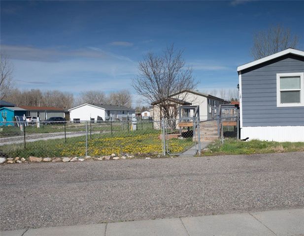 18 Hartland Street, Billings, MT 59105