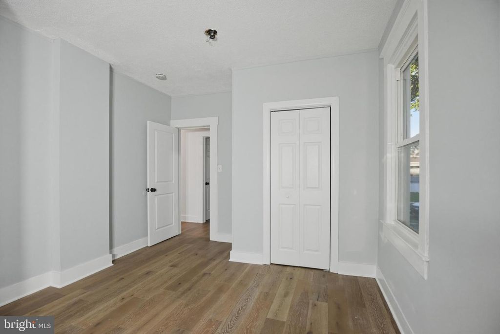 Image 29 of property listing at 5618 PLYMOUTH RD, Baltimore, MD 21214