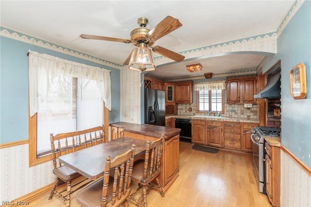 10136 Ridge Road, North Royalton, OH 44133