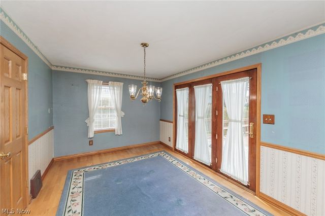 10136 Ridge Road, North Royalton, OH 44133