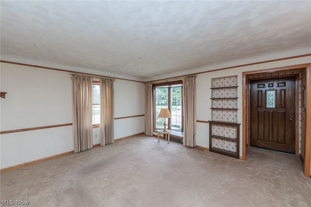 10136 Ridge Road, North Royalton, OH 44133