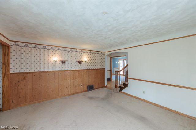 10136 Ridge Road, North Royalton, OH 44133