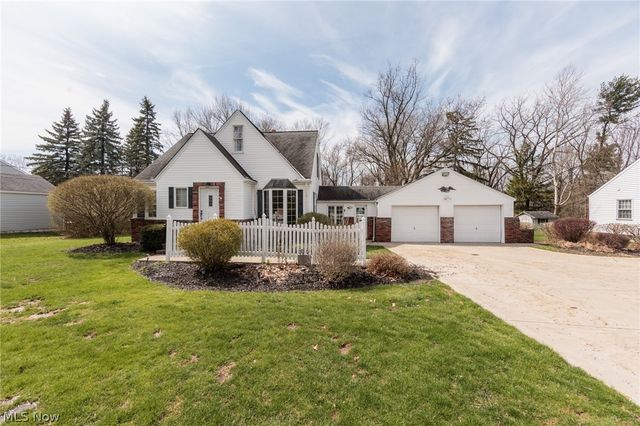 10136 Ridge Road, North Royalton, OH 44133