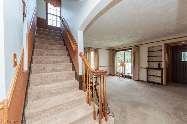 10136 Ridge Road, North Royalton, OH 44133