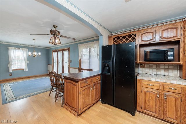 10136 Ridge Road, North Royalton, OH 44133