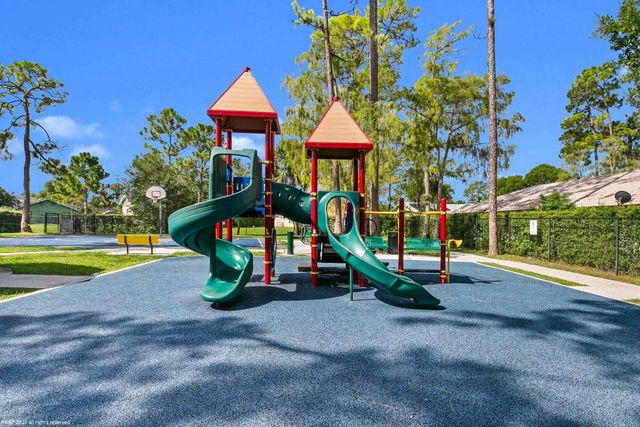 1120 Hyacinth Place Unit 1126, Wellington, FL 33414